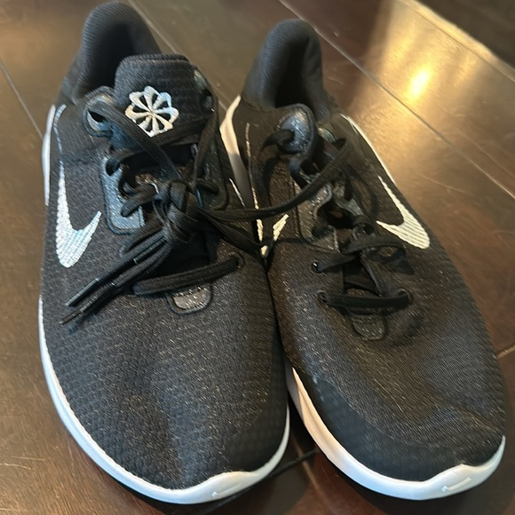 NWOT Size 10 - Nike Flex Black Coconut Milk - Picture 4 of 4